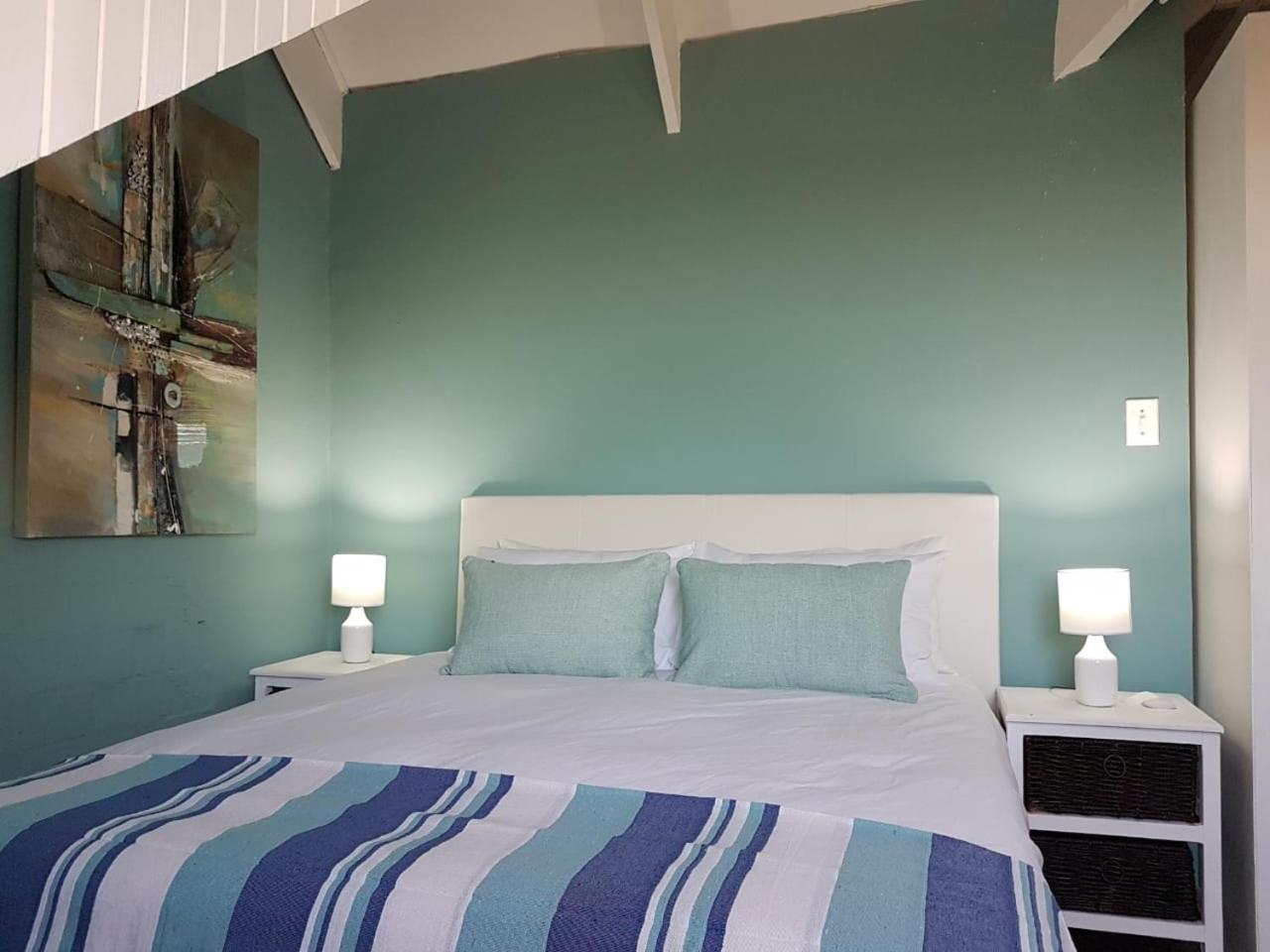 Hotel West Coast Seaside Getaway Grotto Bay Exterior foto